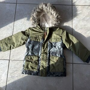 Kids Cat & Jack Olive Green & Gray Camo Jacket with Faux Fur Hood 18 months